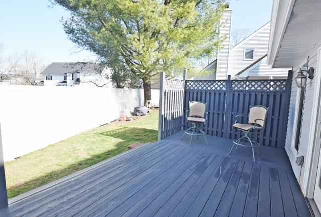 10 Windsor Court, Amityville, New York image 26