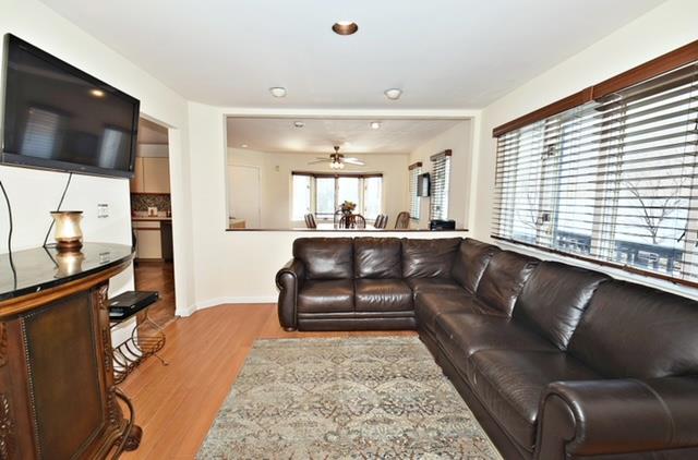 10 Windsor Court, Amityville, New York image 9