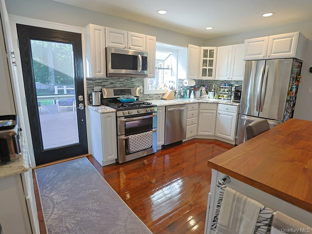 Photo of 68 Van Buren Street, Pearl River, NY 10965 (MLS # 1021200)