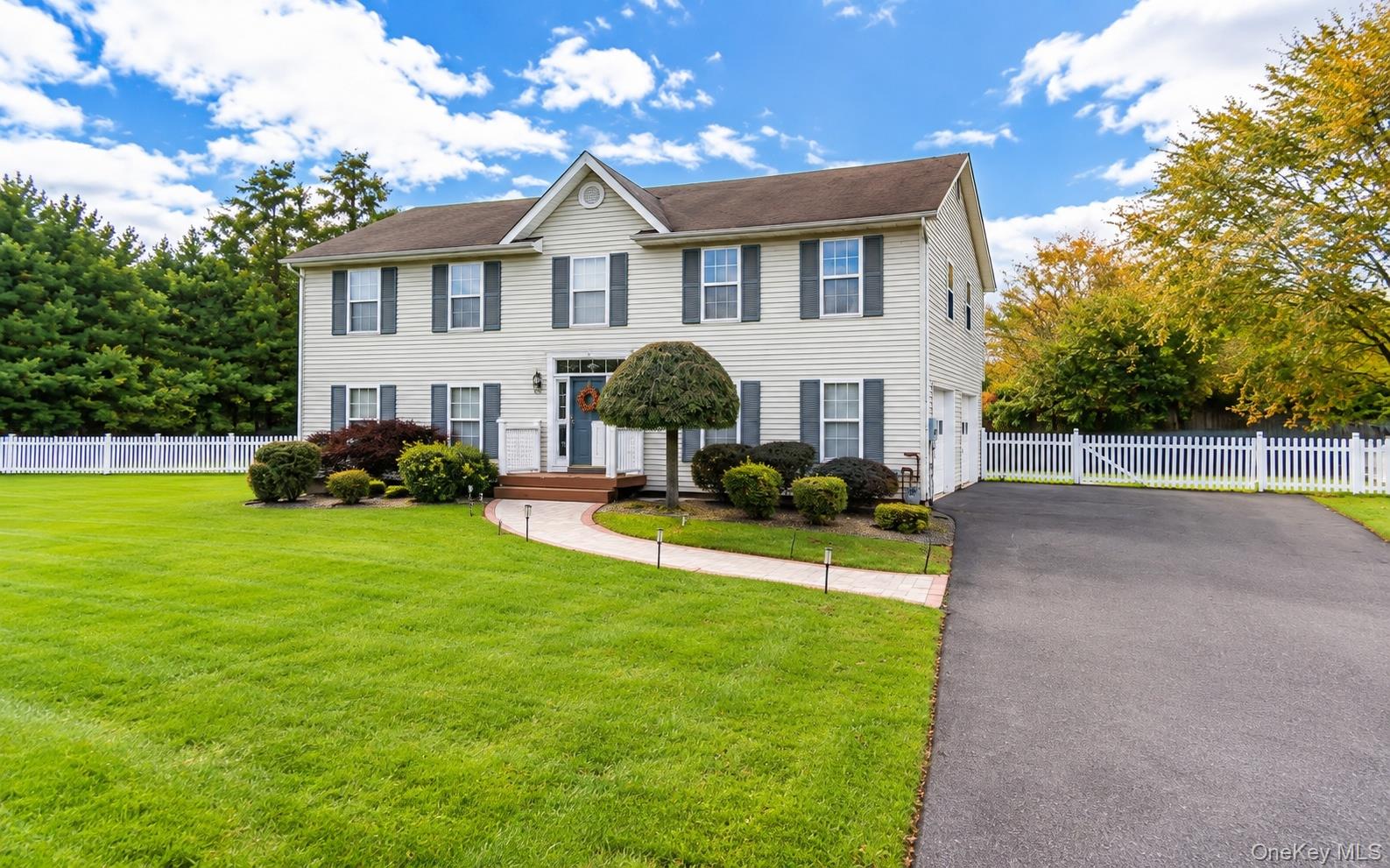 8 Bernadette Way