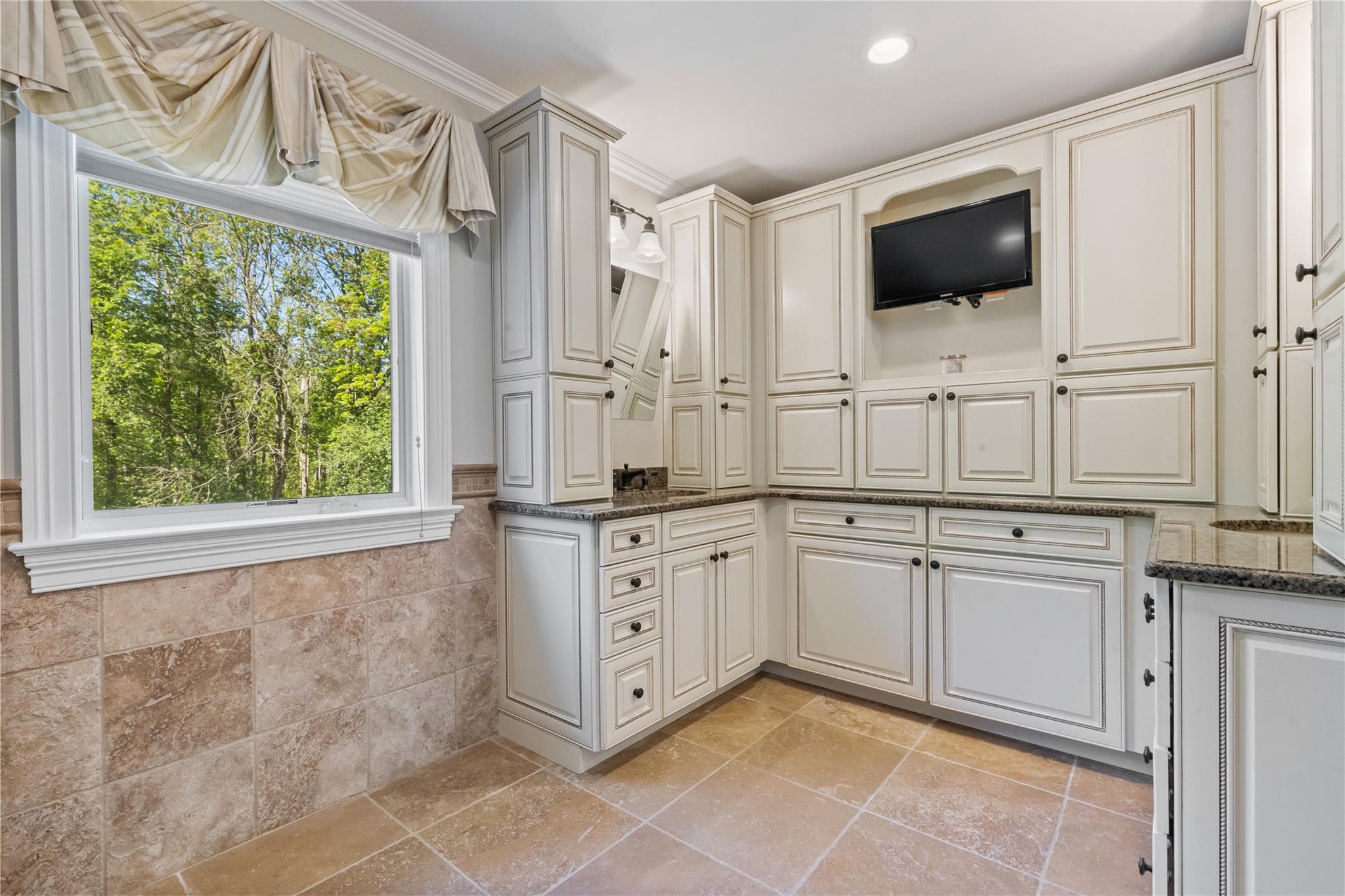 2377 Rela Lane, Yorktown Heights, New York image 25