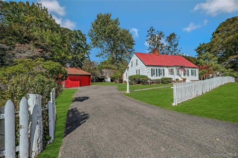 Homes For Sale - 147 N Country Road<br/> Mount Sinai, NY 11766