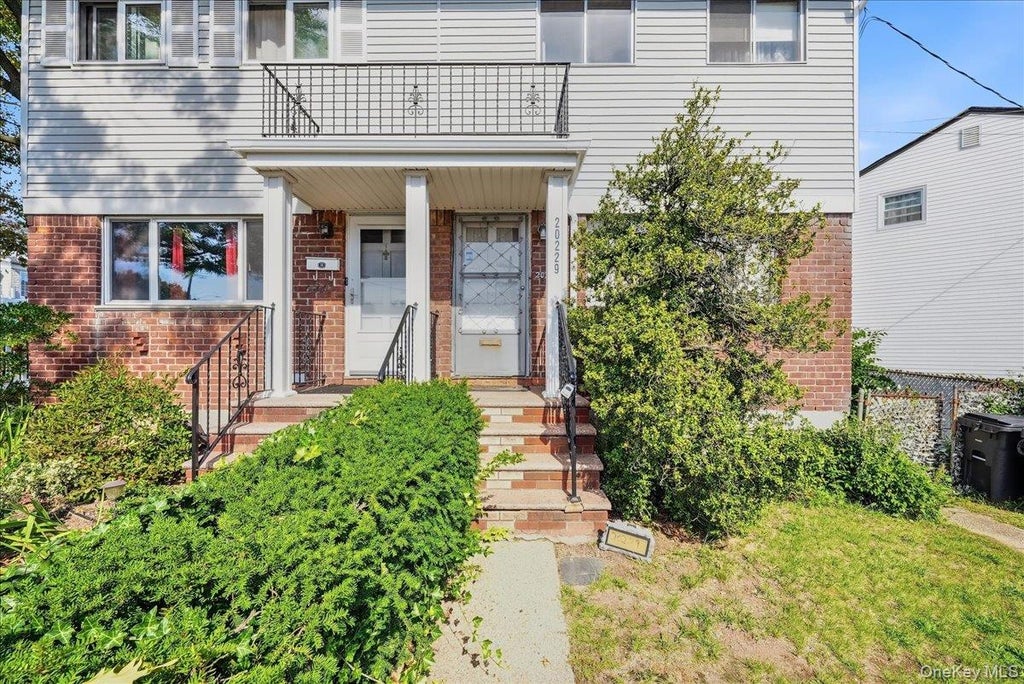 Photo of 20229 120th Avenue, Saint Albans, NY 11412 (MLS # 1058577)