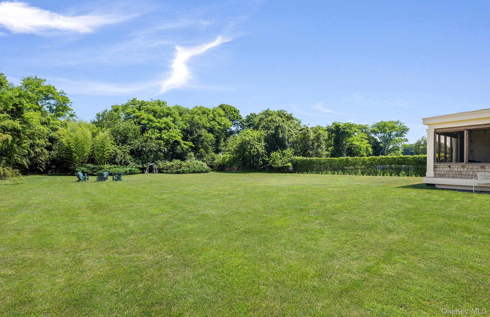 19 Quaquanantuck Lane