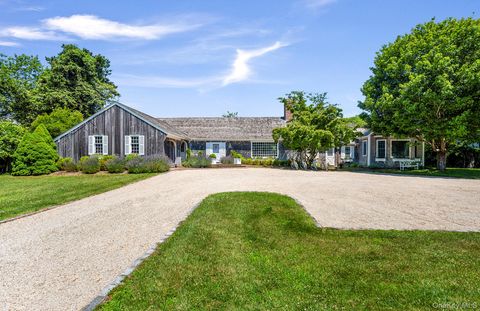 19 Quaquanantuck Lane Quogue NY 11959