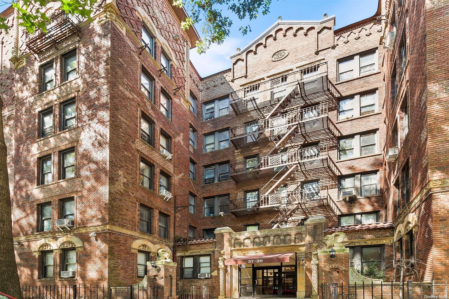 Property for Sale at 81st Street 1F, Jackson Heights, Queens, NY - Bedrooms: 1 
Bathrooms: 1 
Rooms: 3  - $229,000