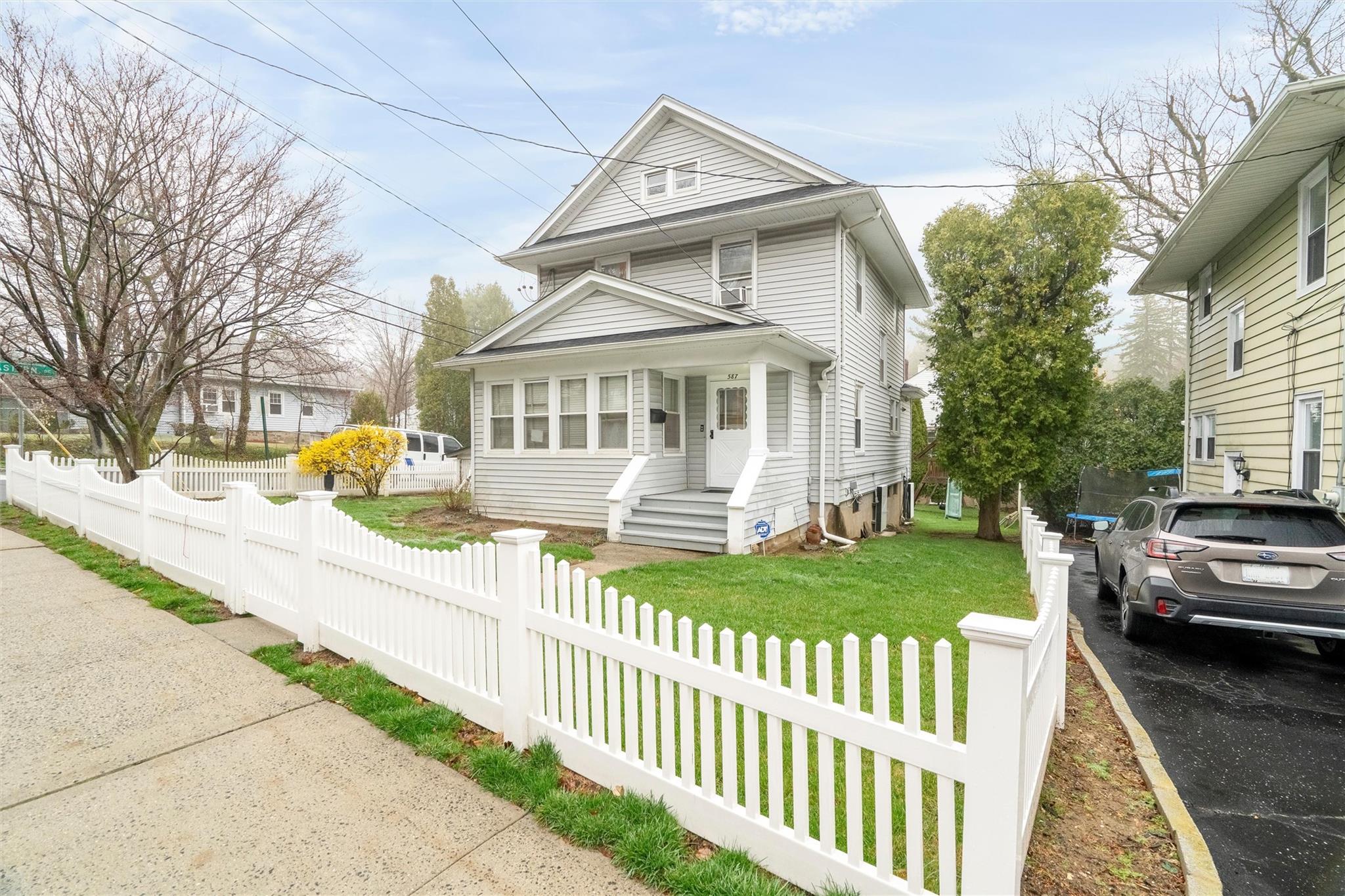 587 Ashford Avenue, Ardsley, New York image 3