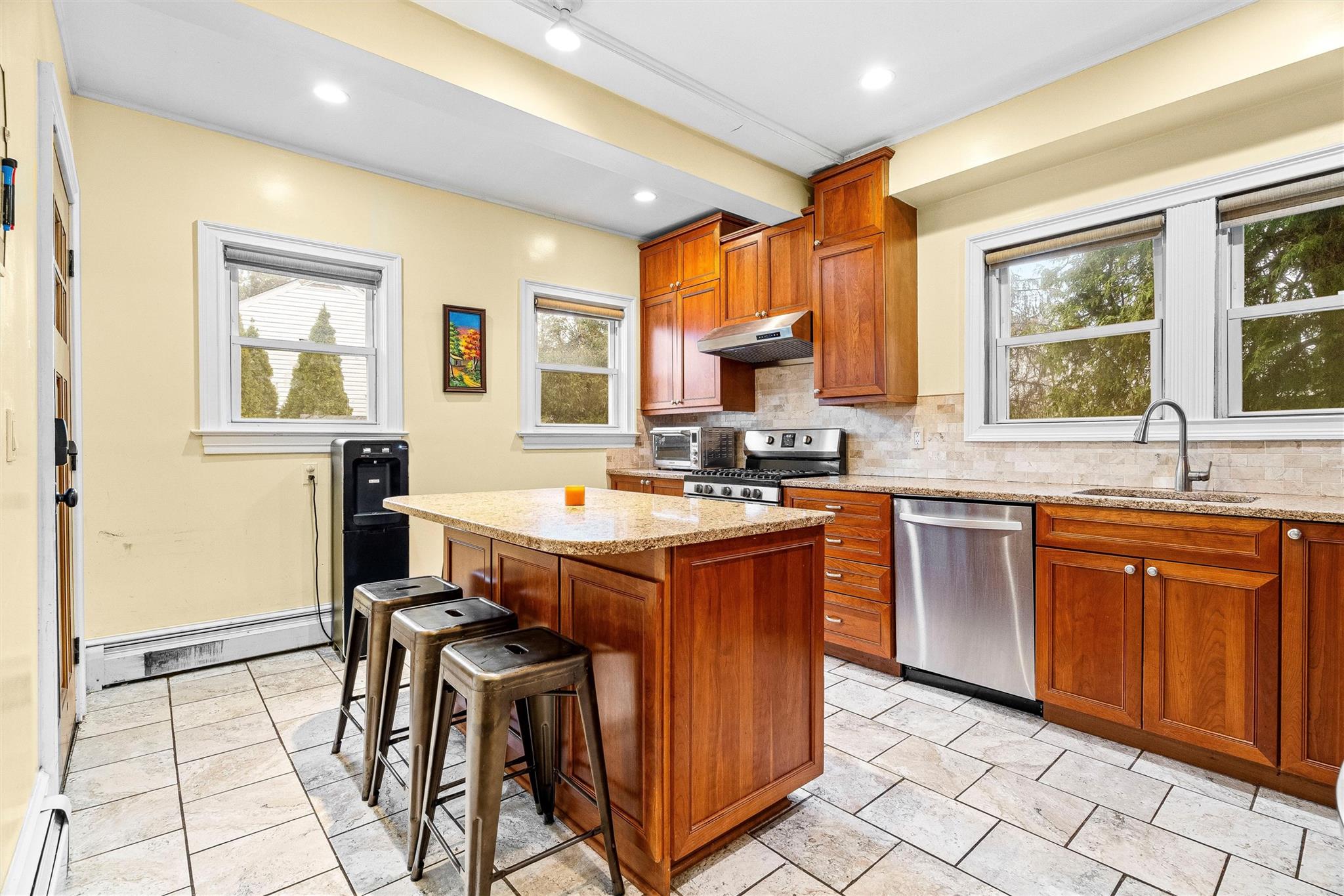 587 Ashford Avenue, Ardsley, New York image 6