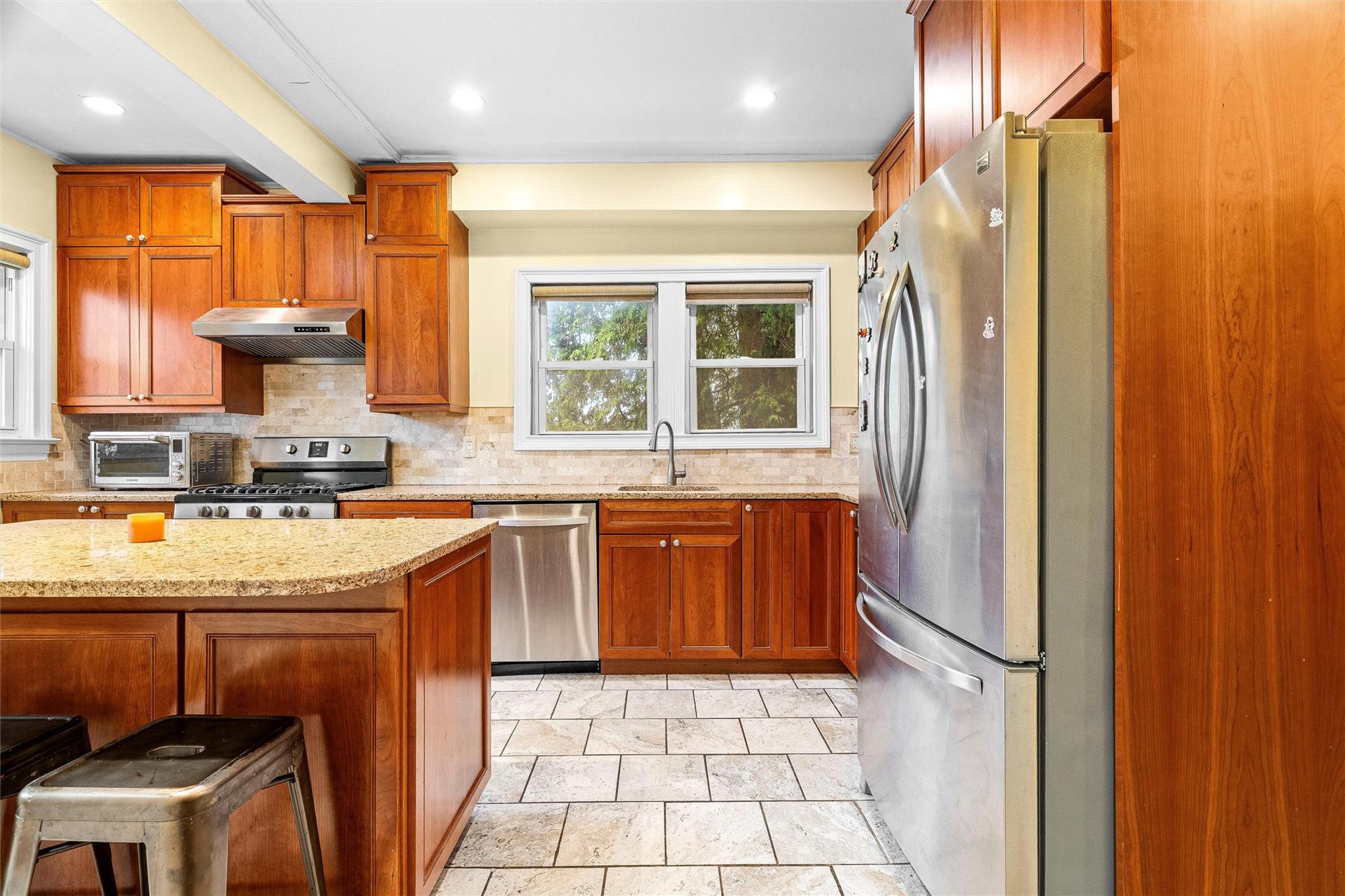 587 Ashford Avenue, Ardsley, New York image 7