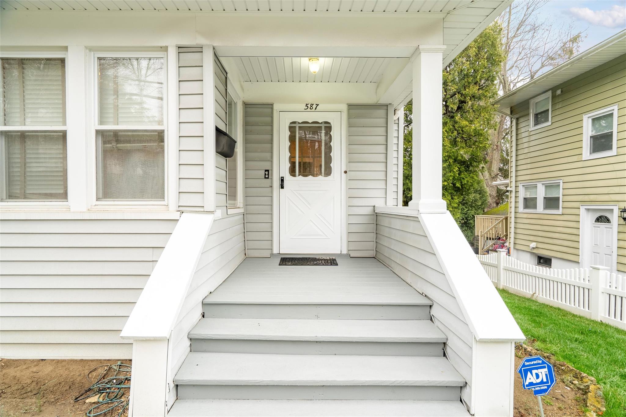 587 Ashford Avenue, Ardsley, New York image 4