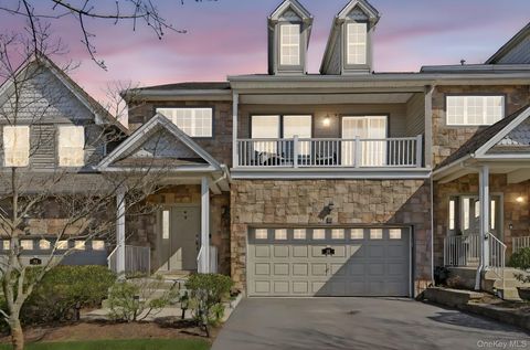 Condo For Sale - 18 Clearwater Court<br/> Dutchess County, Beacon, NY 12508