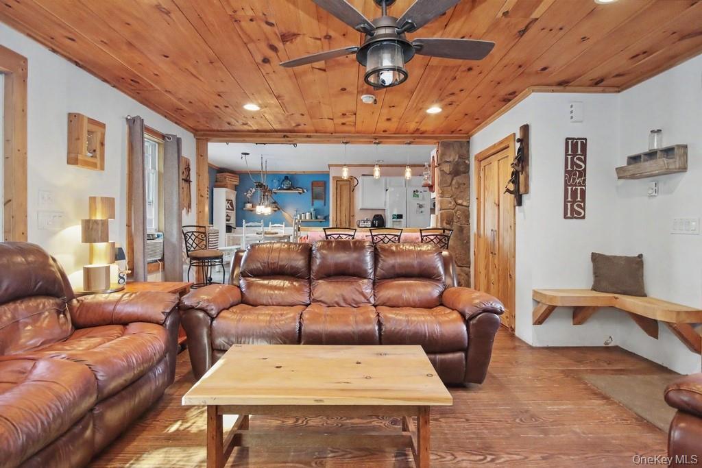 105 Cold Spring Road