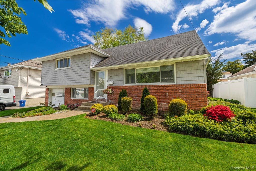 Photo of 73 Virginia Avenue, Oceanside, NY 11572 (MLS # 999738)