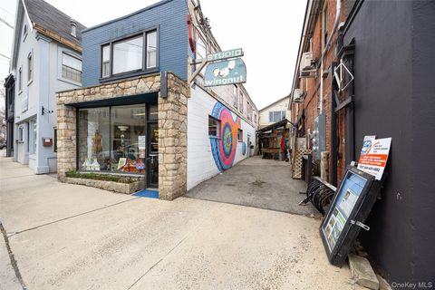 81 Vineyard Avenue Highland NY 12528