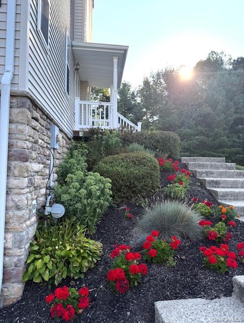 1402 Pondview Loop