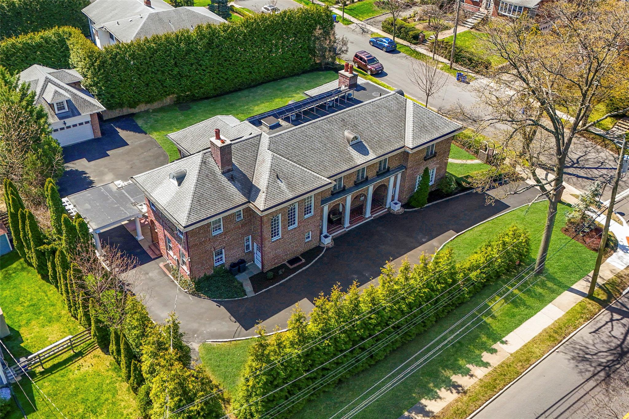4610 Boston Post Road, Pelham, New York image 1