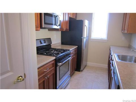 Photo of 318 Tondo Circle, Harriman, NY 10926 (MLS # 968148)