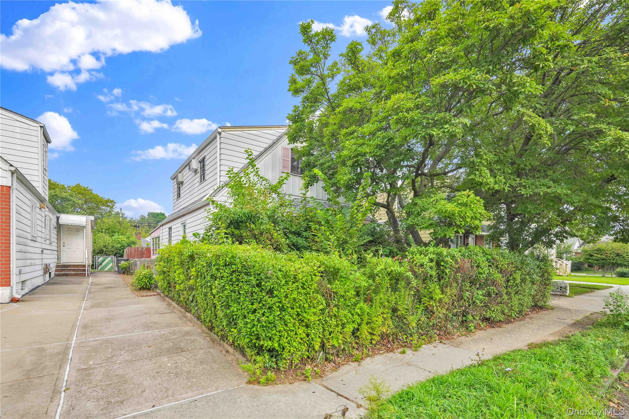 50-12 Utopia Parkway