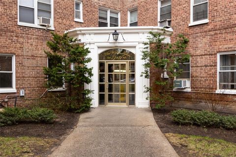 72-81 113 Street Unit 2D, Forest Hills, NY 11375 - MLS#: 820591