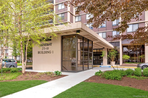 271-10 GRAND CENTRAL PKWY, FLORAL PARK, NY 11005 - Image 5ba8f3bf5d5159be532c72cbb45c2bae/2967893574