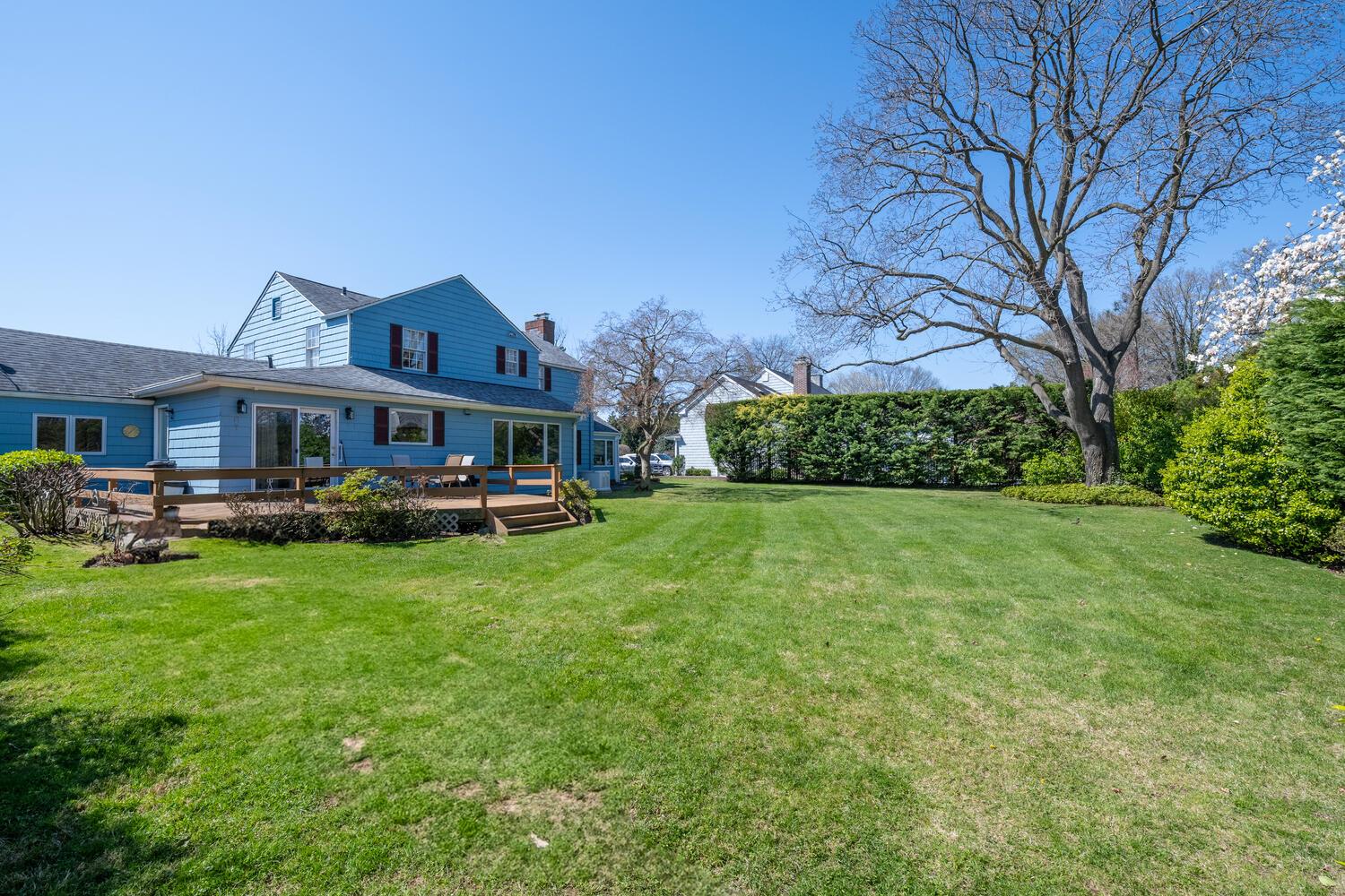 135 Northwoods Road, Manhasset, New York image 25