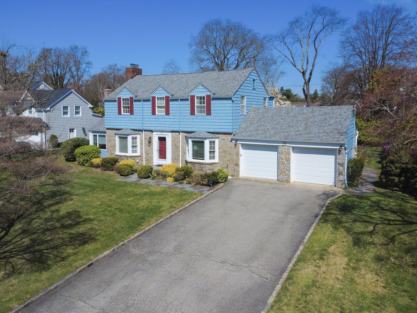 135 Northwoods Road, Manhasset, New York image 33
