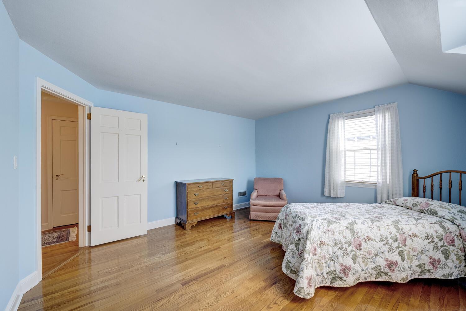 135 Northwoods Road, Manhasset, New York image 23