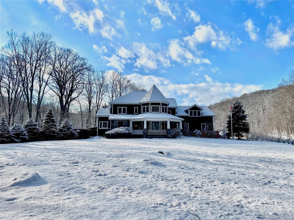 Photo of 1081 E Mountain Road S, Cold Spring, NY 10516 (MLS # 955500)