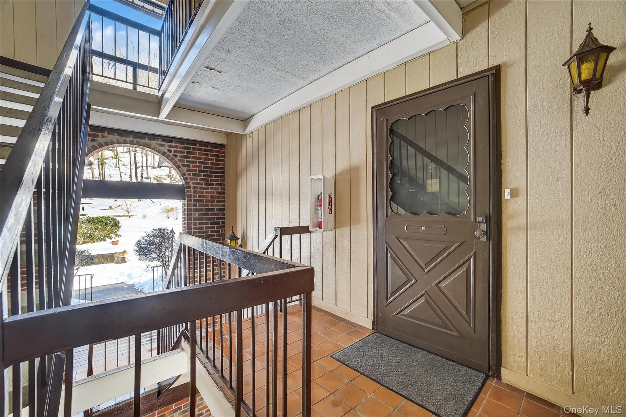 6 Briarcliff Drive S 3