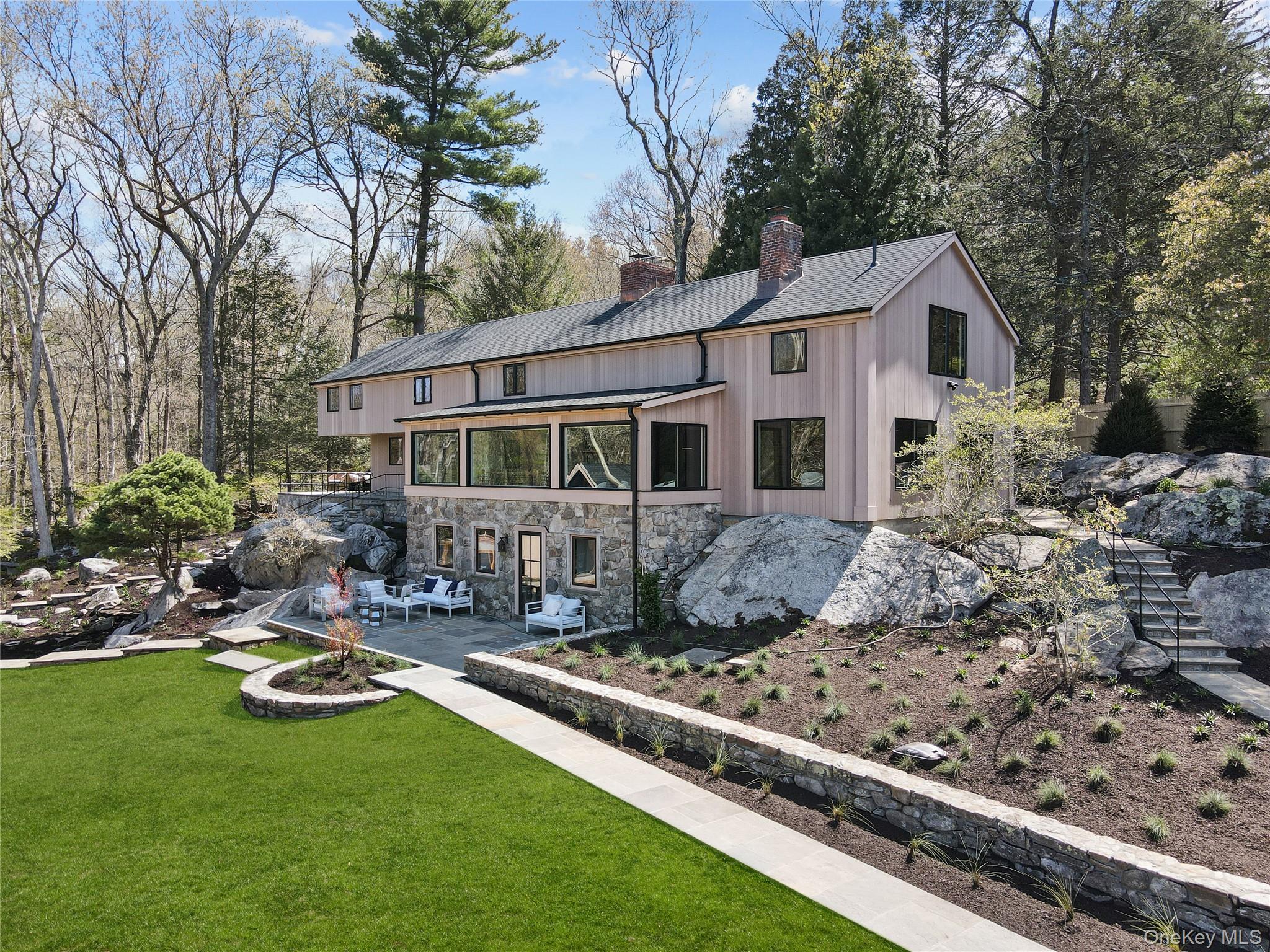 39 Old Snake Hill Road