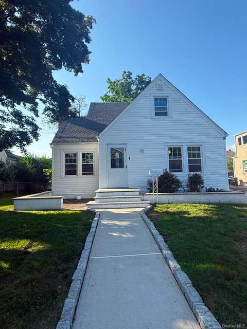 Homes For Rent - 8 Herman Avenue<br/> Hicksville, NY 11801