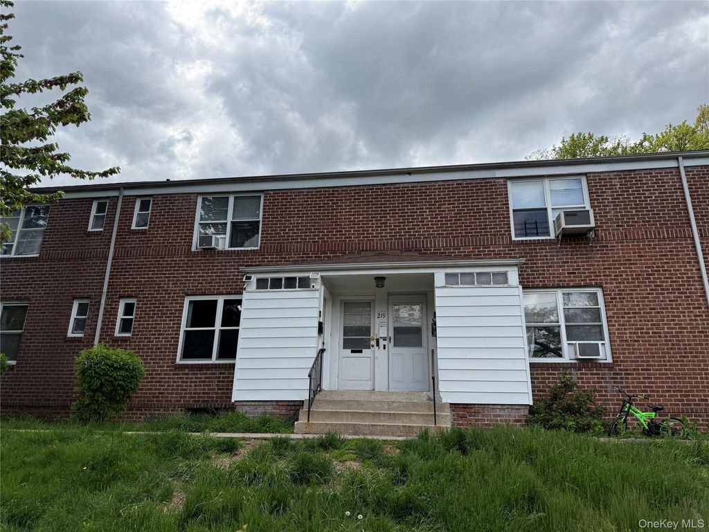 Photo of 219 Rumsey #1A, Yonkers, NY 10705 (MLS # 1002679)