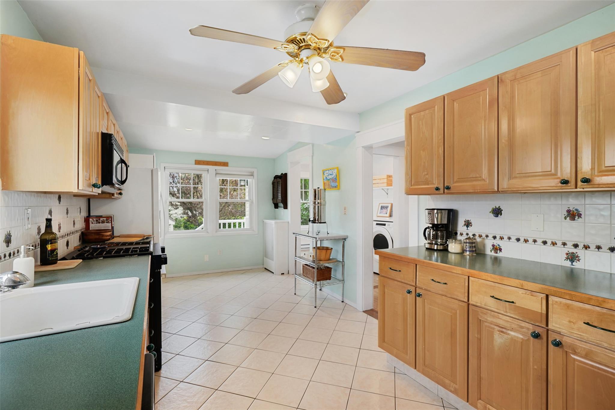 9 Hillcrest Road, Bronxville, New York image 14