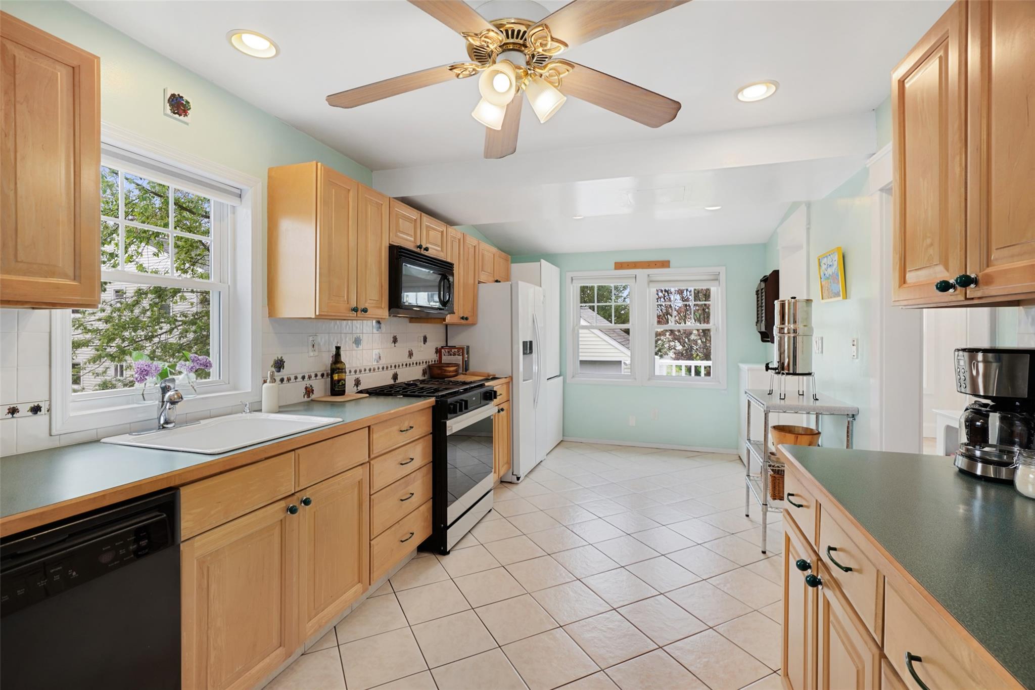 9 Hillcrest Road, Bronxville, New York image 11