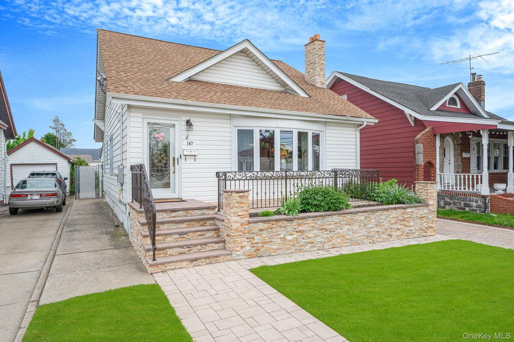 Photo of 167 Shaw Avenue, Valley Stream, NY 11580 (MLS # 997267)