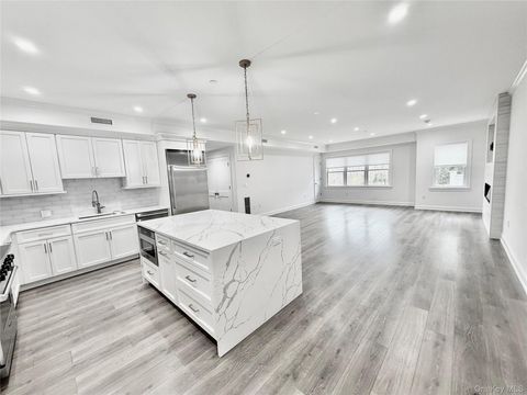 Condo For Sale - 585 MAIN St St #1A<br/> Armonk, NY 10504