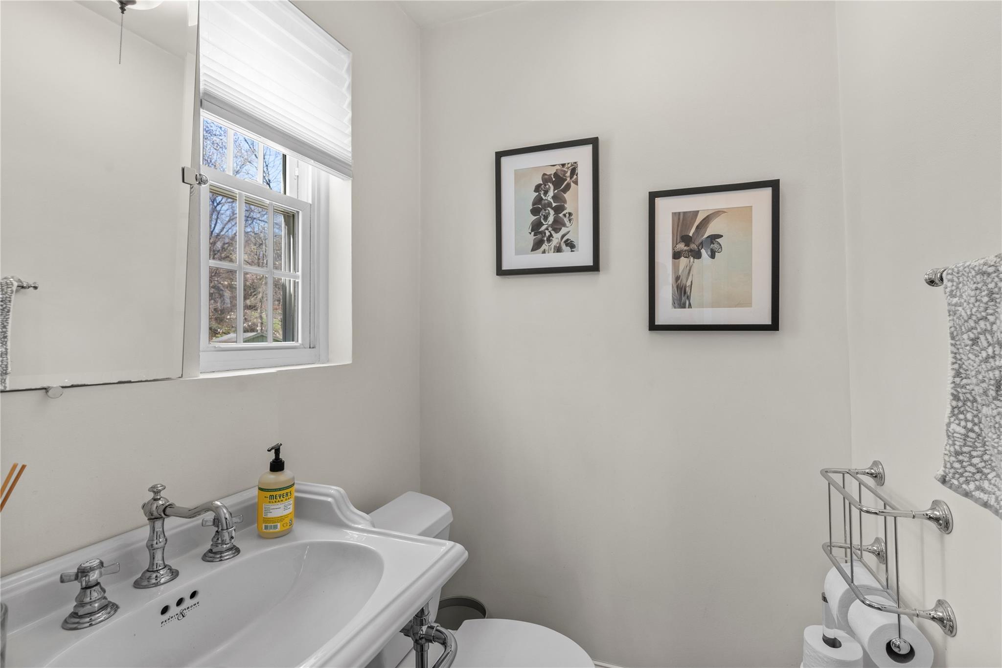371 Cherry Street, Bedford Hills, Florida image 13