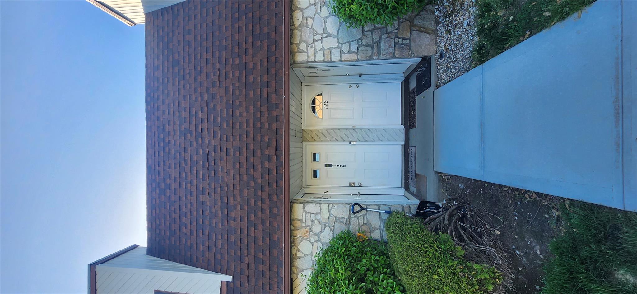 126 Pointe Circle S Cir #126, Coram, New York image 1