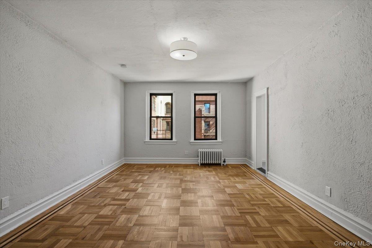 27 N Central Avenue 5D