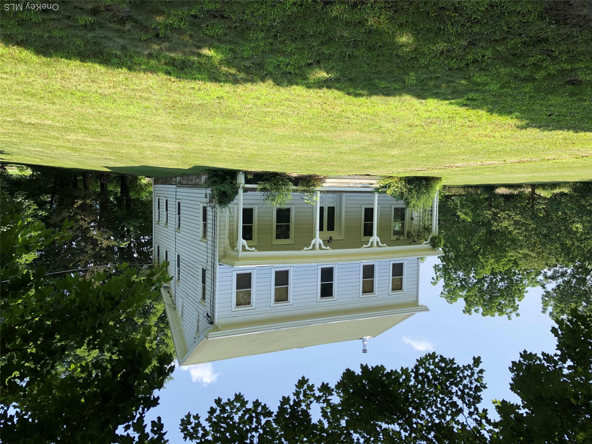 181 Huguenot Street