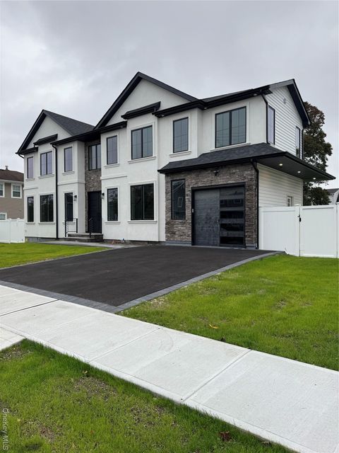 Photo of 189 Broadway, Bethpage, NY 11714 (MLS # 924563)