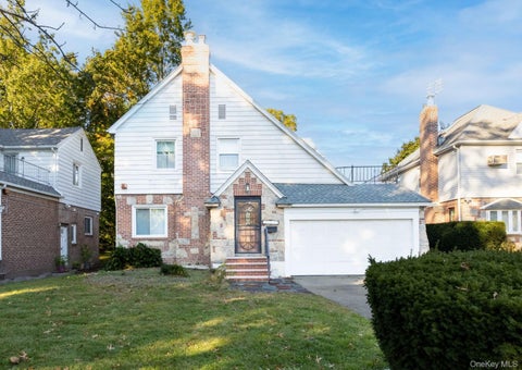 Photo of 186-33 Henley Road, Jamaica Estates, NY 11432 (MLS # 1064334)