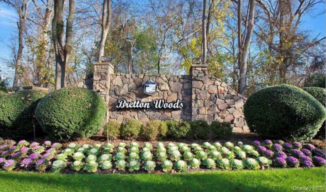 364 Woodland Court