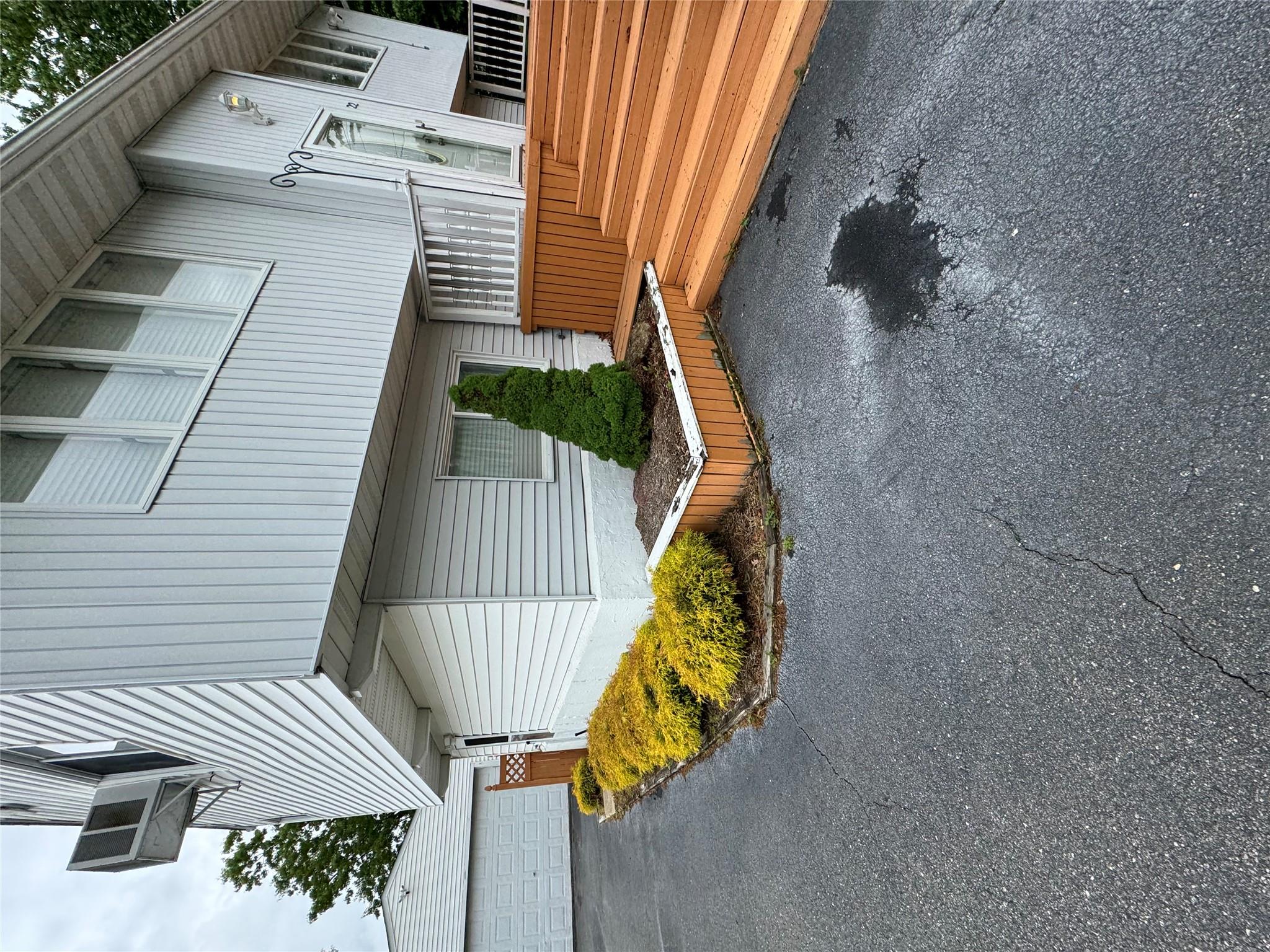 22 Salem Lane, Selden, New York image 1