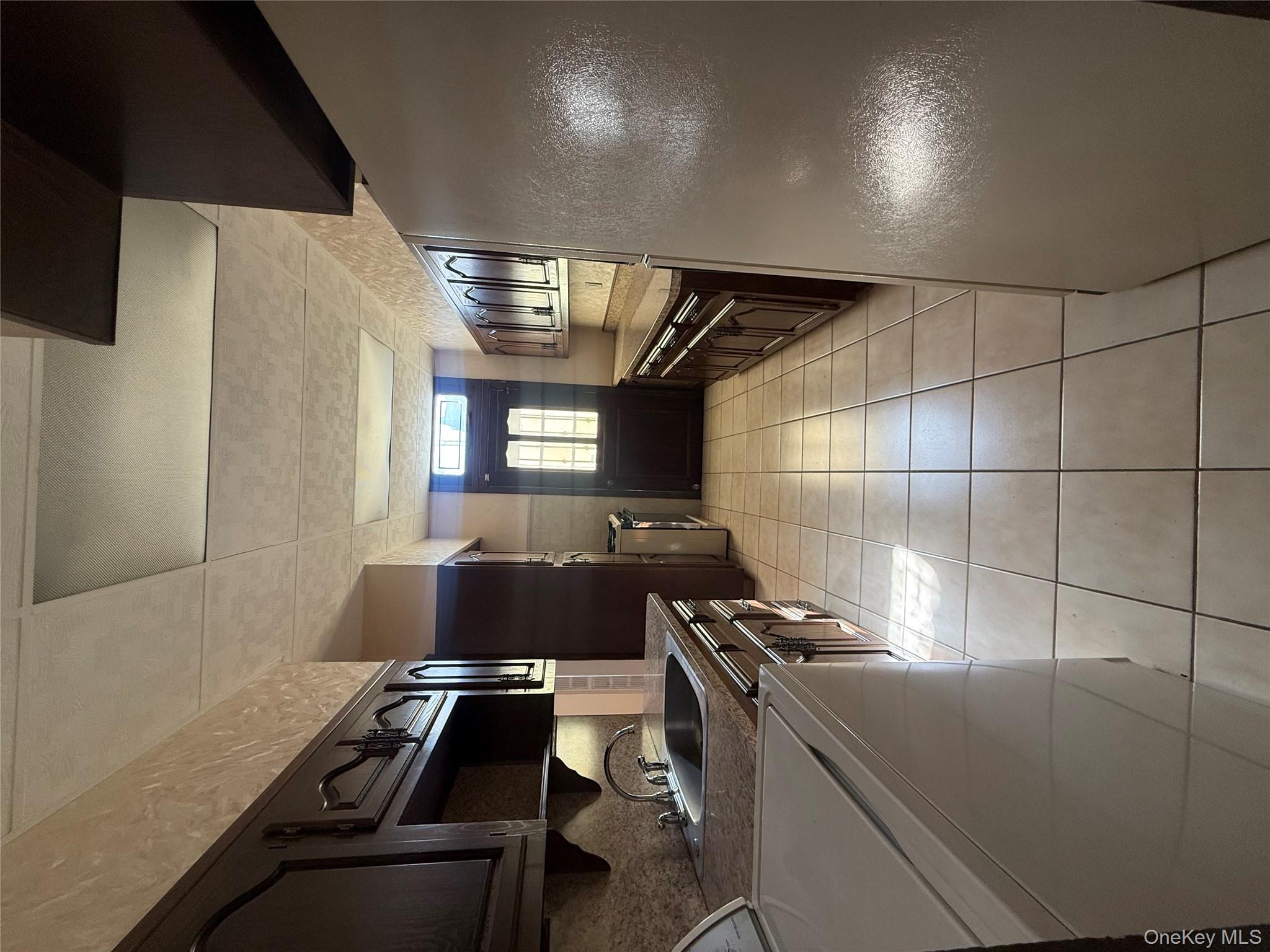 868 Morris Park Avenue