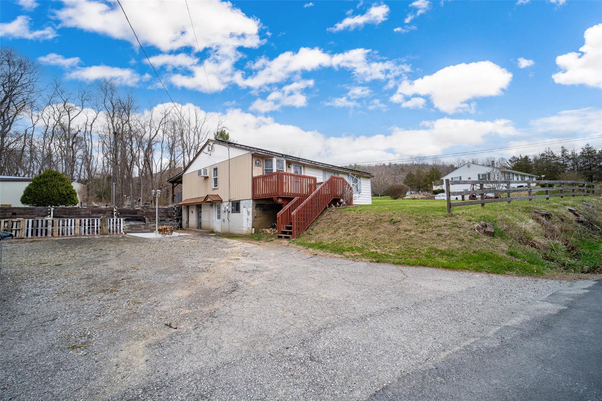 30 Lake Ellis Road