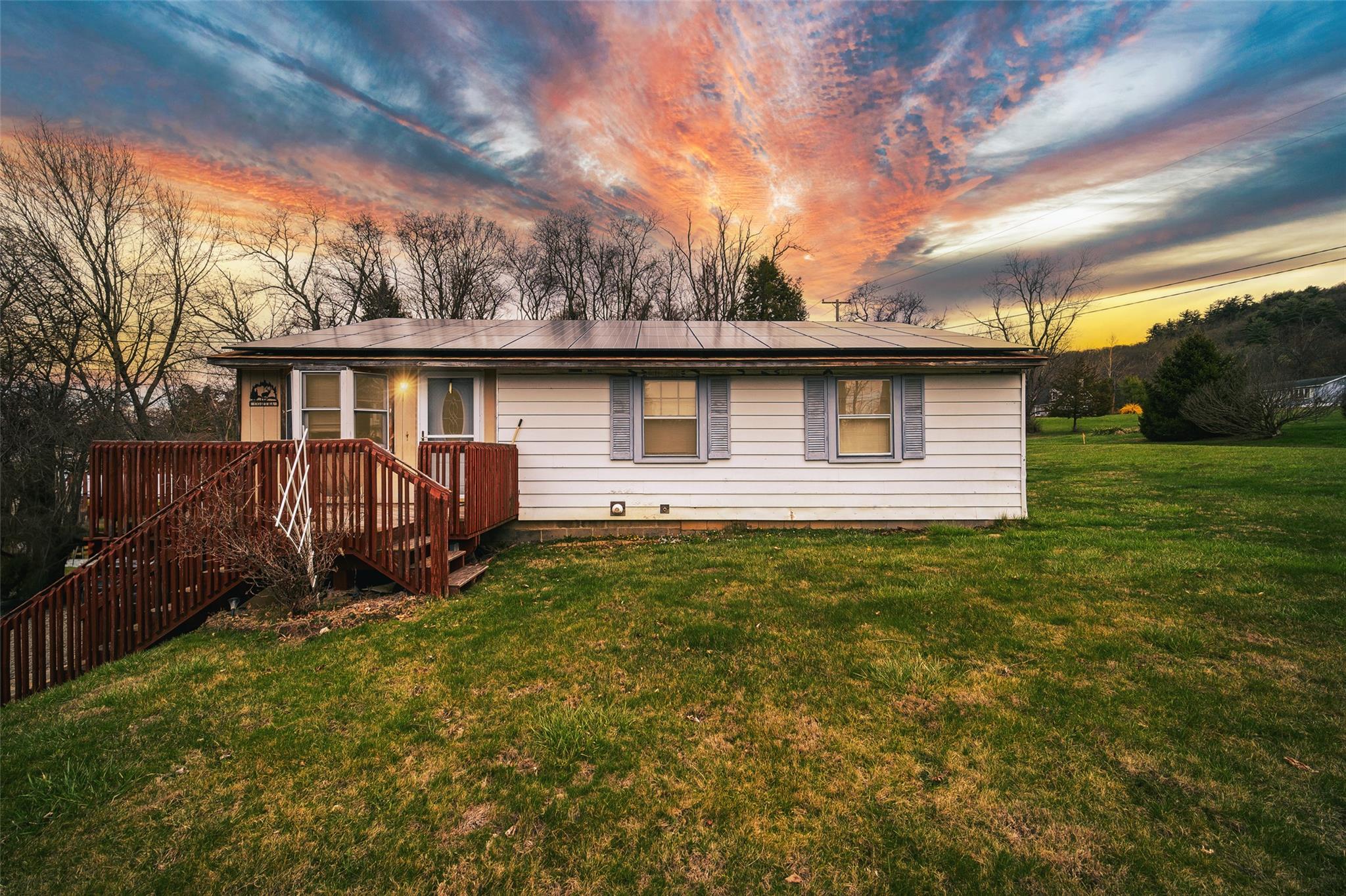 Lake Ellis Road, Wingdale, New York - 3 Bedrooms  
2 Bathrooms  
7 Rooms - 