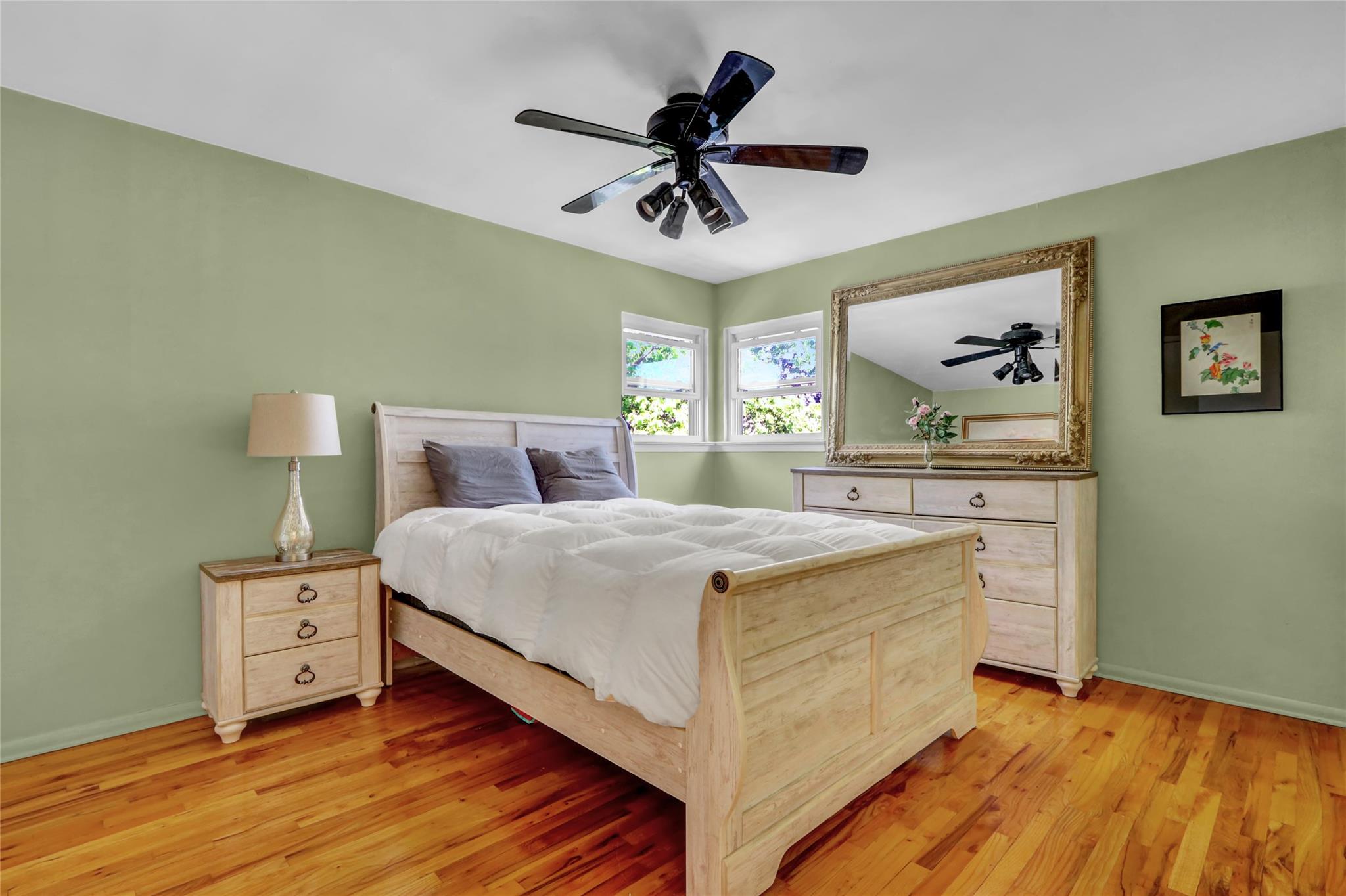 109 Harrisburg Street, Bay Shore, New York image 15