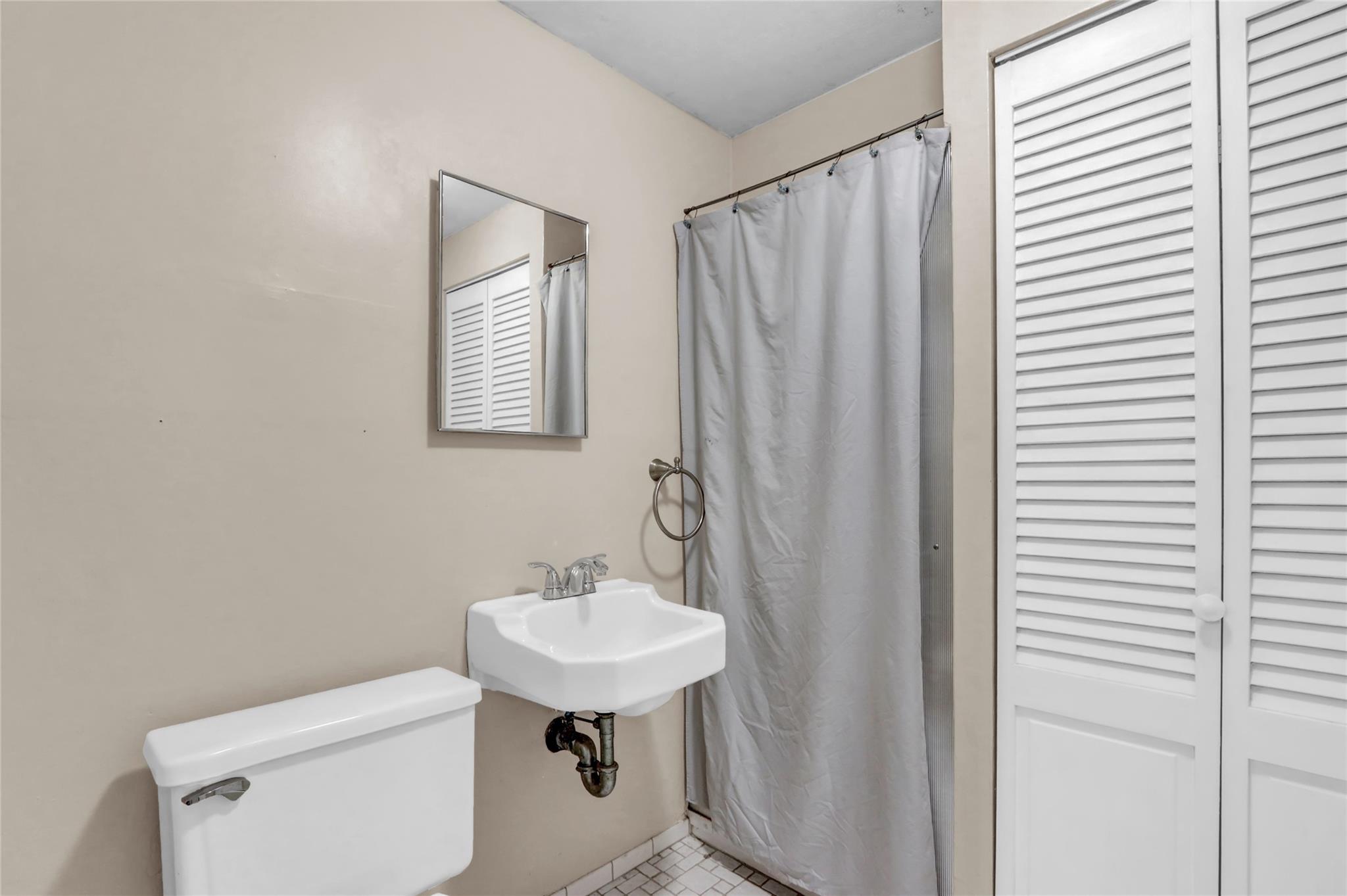 109 Harrisburg Street, Bay Shore, New York image 26
