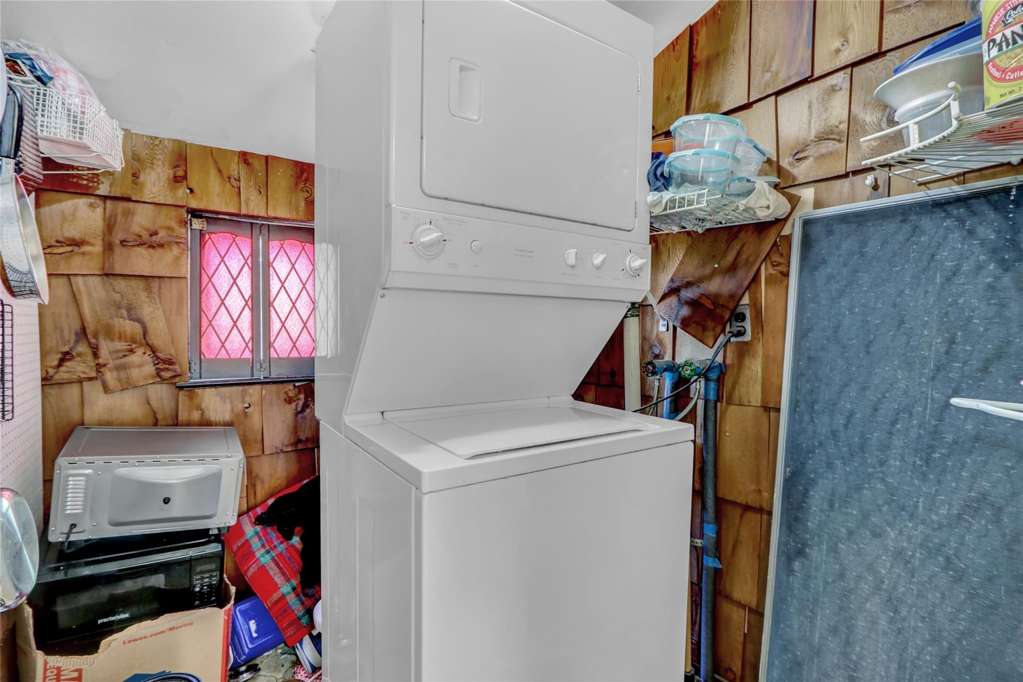 109 Harrisburg Street, Bay Shore, New York image 32